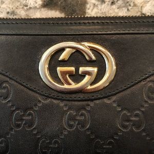 Gucci black leather worn wallet